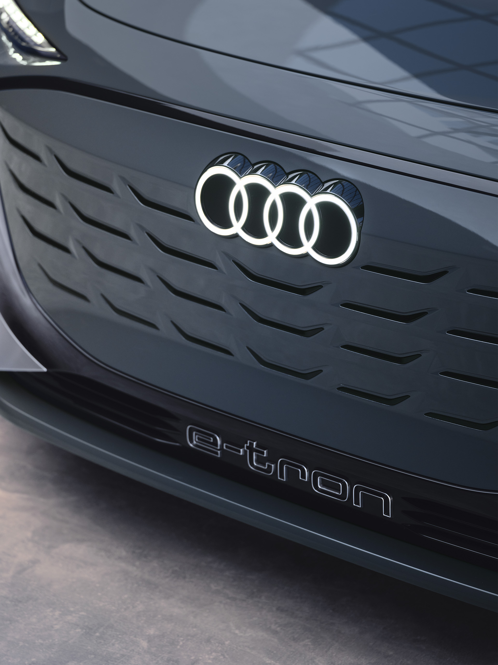 Singleframe-grillen på Audi A6 Avant e-tron concept.